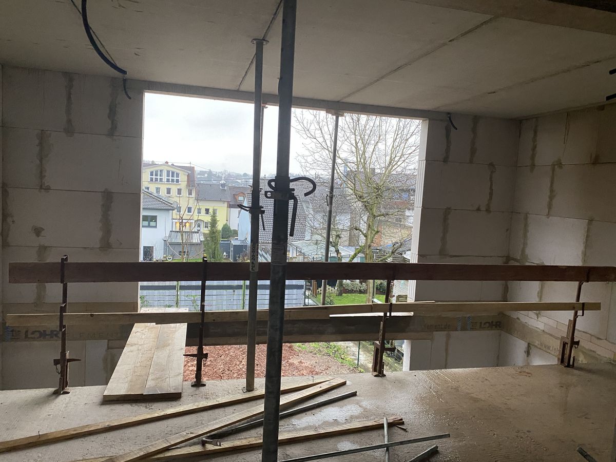 Blick aus dem Obergeschoss auf die Nachbarschaft, Februar 2026